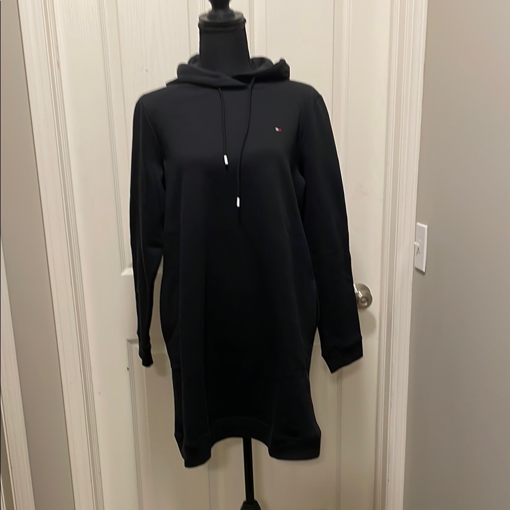 71. Tommy Hilfiger Medium Fleece Black Hoodie Dress embroidered sleeve